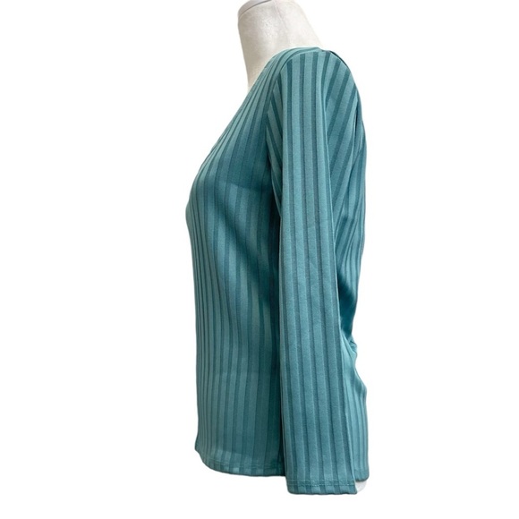3/$25 Mango Sea Foam Ribbed Knit Scoop Neck Stretch Top - Picture 4 of 8